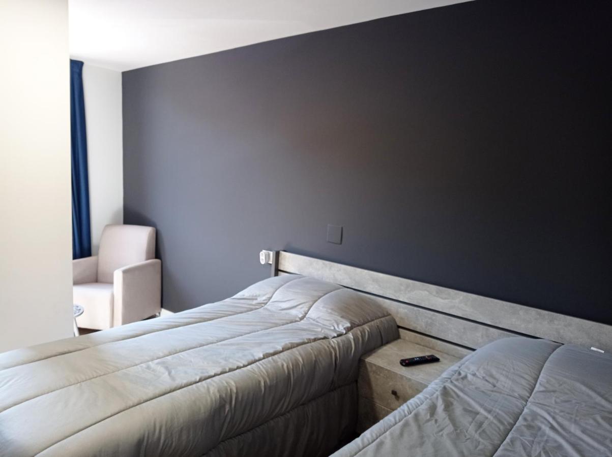 Apartamentos Hi Apartaments Santander 3000 มาลีอันโย ภายนอก รูปภาพ