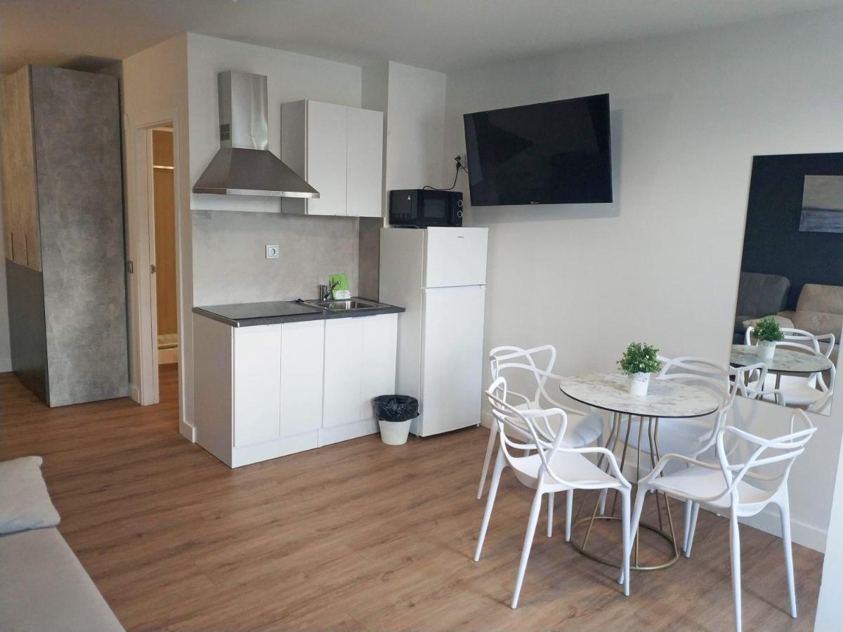Apartamentos Hi Apartaments Santander 3000 มาลีอันโย ภายนอก รูปภาพ