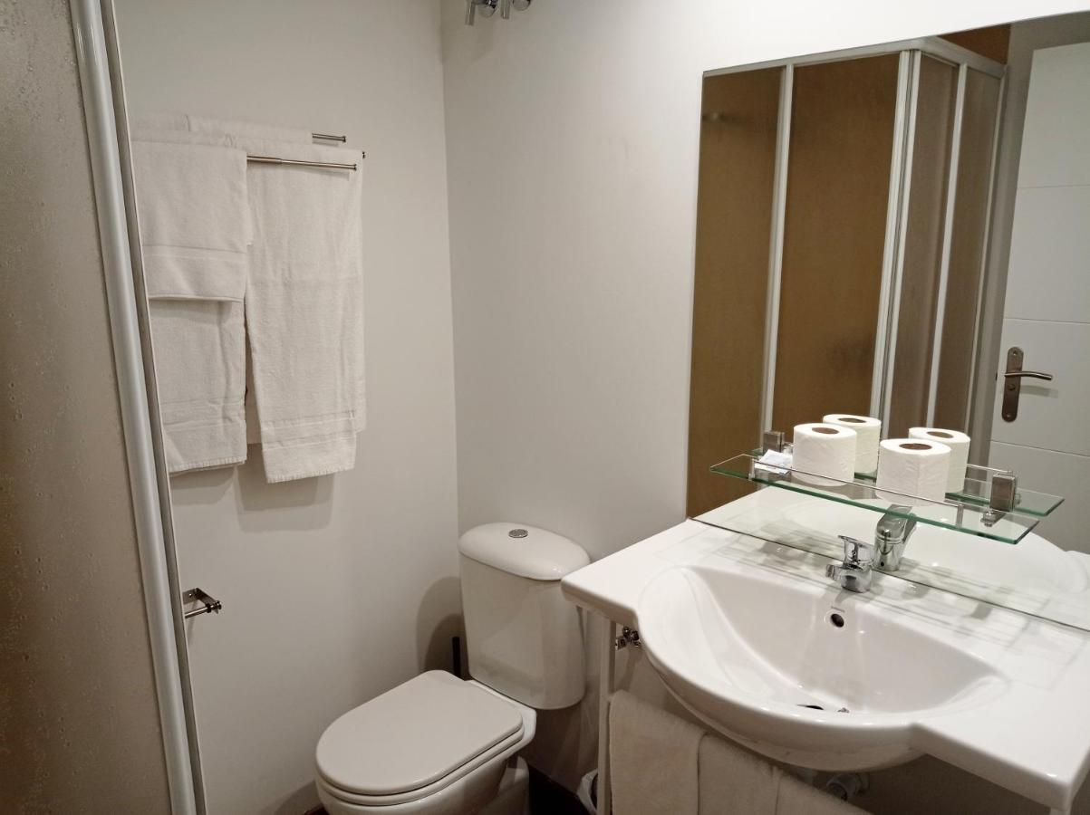 Apartamentos Hi Apartaments Santander 3000 มาลีอันโย ภายนอก รูปภาพ