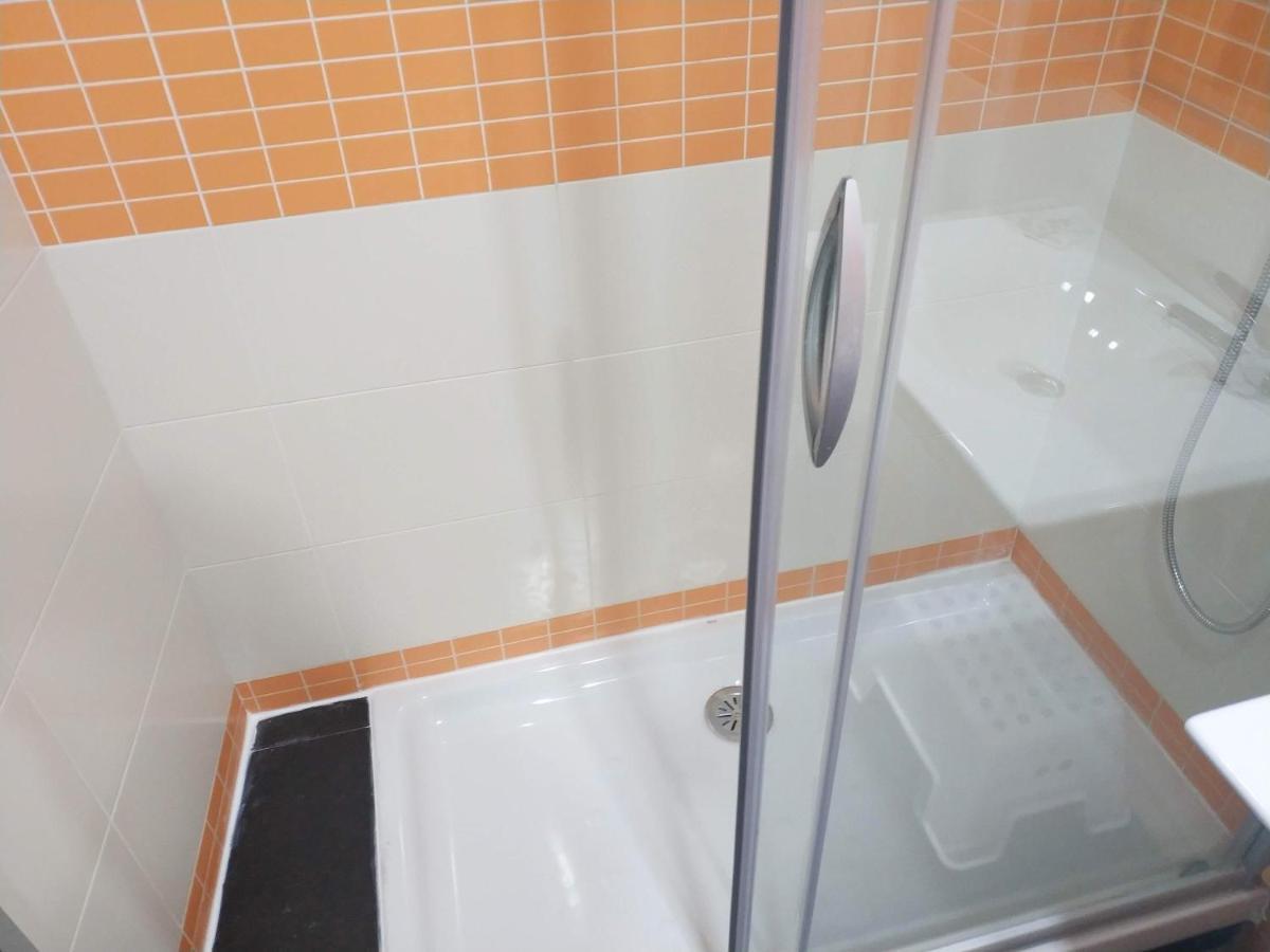 Apartamentos Hi Apartaments Santander 3000 มาลีอันโย ภายนอก รูปภาพ