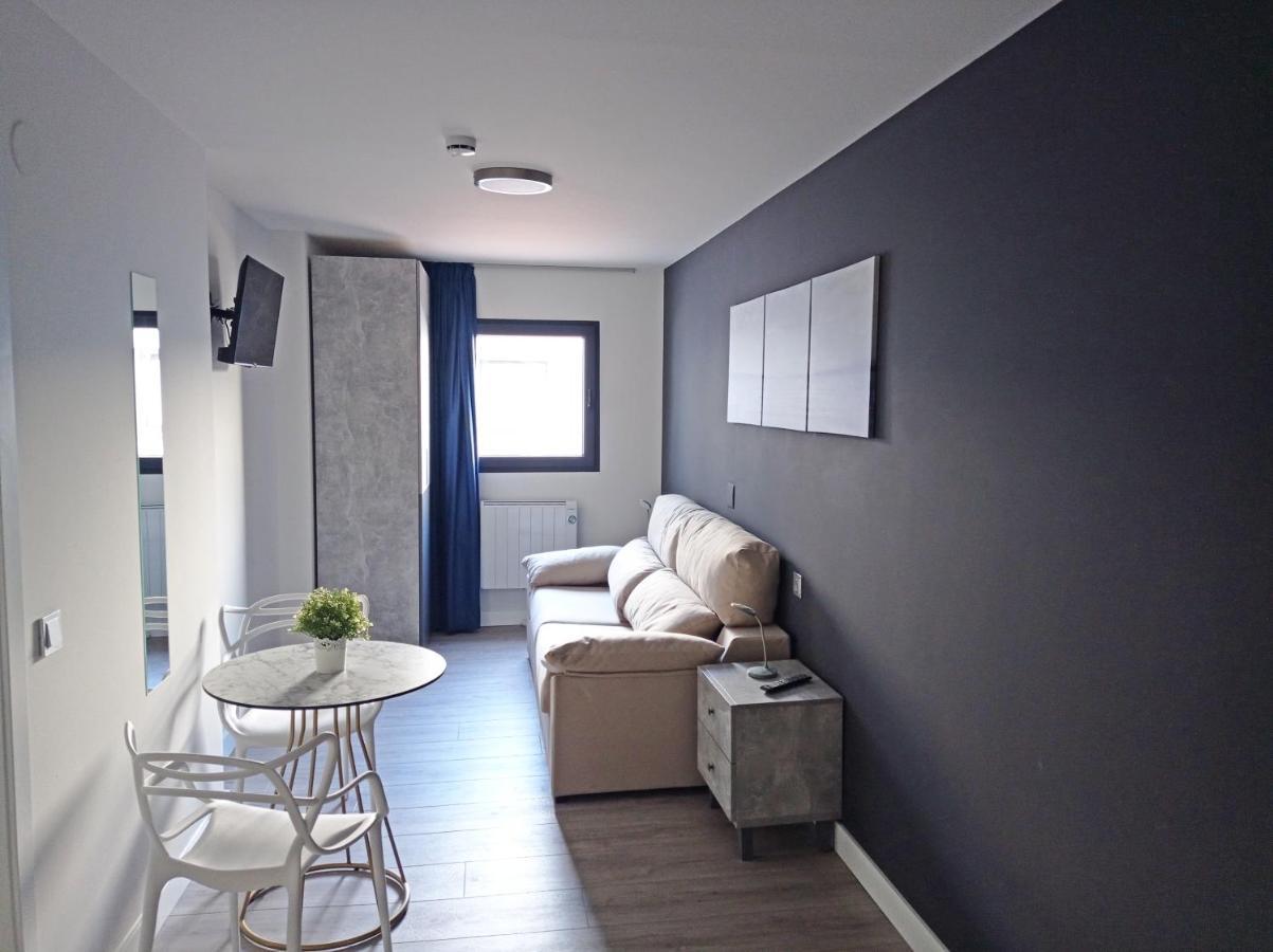 Apartamentos Hi Apartaments Santander 3000 มาลีอันโย ภายนอก รูปภาพ
